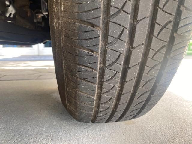 2005 Black /Medium Dark Pewter Chevrolet Colorado Z85 LOW MILES 51,260 1 OWNER (1GCCS198158) with an 2.8L DOHC 4-Cyl MFI Engine engine, Automatic transmission, located at 4701 North Dixie Hwy, Pompano Beach, FL, 33064, (954) 422-2889, 26.240938, -80.123474 - OUR WEBPAGE FLORIDACARS1.COM HAS OVER 100 PHOTOS AND FREE CARFAX LINK 2005 CHEVROLET COLORADO Z85 VIN: 1GCCS198158291462 1 G C C S 1 9 8 1 5 8 2 9 1 4 6 2 4 DOOR EXTENDED CAB PICKUP 2.8L I4 F GASOLINE REAR WHEEL DRIVE Features ABS Brakes Air Conditioning Alloy Wheels AM/FM Stereo Automatic Transmiss - Photo#85