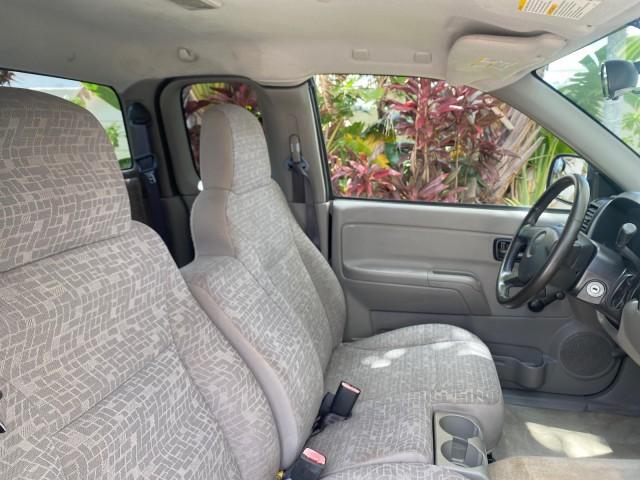 2005 Black /Medium Dark Pewter Chevrolet Colorado Z85 LOW MILES 51,260 1 OWNER (1GCCS198158) with an 2.8L DOHC 4-Cyl MFI Engine engine, Automatic transmission, located at 4701 North Dixie Hwy, Pompano Beach, FL, 33064, (954) 422-2889, 26.240938, -80.123474 - OUR WEBPAGE FLORIDACARS1.COM HAS OVER 100 PHOTOS AND FREE CARFAX LINK 2005 CHEVROLET COLORADO Z85 VIN: 1GCCS198158291462 1 G C C S 1 9 8 1 5 8 2 9 1 4 6 2 4 DOOR EXTENDED CAB PICKUP 2.8L I4 F GASOLINE REAR WHEEL DRIVE Features ABS Brakes Air Conditioning Alloy Wheels AM/FM Stereo Automatic Transmiss - Photo#90