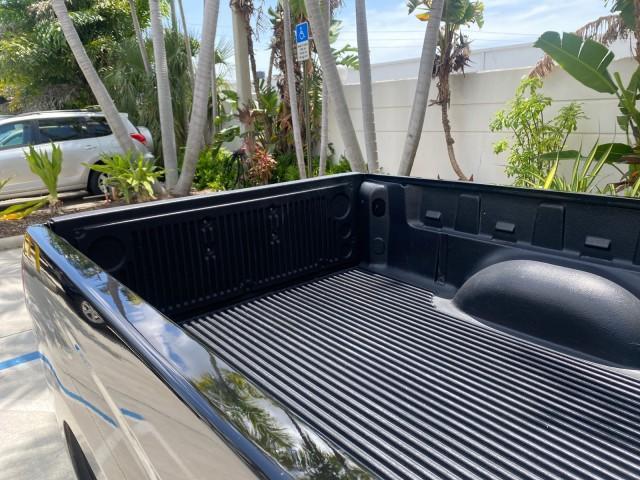 2005 Black /Medium Dark Pewter Chevrolet Colorado Z85 LOW MILES 51,260 1 OWNER (1GCCS198158) with an 2.8L DOHC 4-Cyl MFI Engine engine, Automatic transmission, located at 4701 North Dixie Hwy, Pompano Beach, FL, 33064, (954) 422-2889, 26.240938, -80.123474 - OUR WEBPAGE FLORIDACARS1.COM HAS OVER 100 PHOTOS AND FREE CARFAX LINK 2005 CHEVROLET COLORADO Z85 VIN: 1GCCS198158291462 1 G C C S 1 9 8 1 5 8 2 9 1 4 6 2 4 DOOR EXTENDED CAB PICKUP 2.8L I4 F GASOLINE REAR WHEEL DRIVE Features ABS Brakes Air Conditioning Alloy Wheels AM/FM Stereo Automatic Transmiss - Photo#97