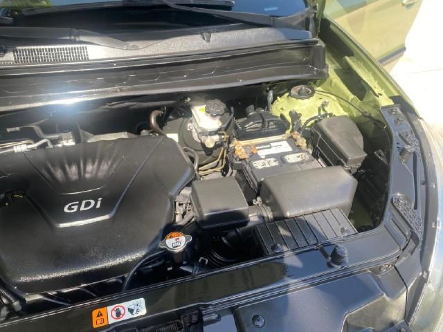 2013 Alien Pearl Metallic /Black seat trim Kia Soul LOW MILES 47,876 (KNDJT2A52D7) with an 1.6L DOHC GDI Dual-CVVT 16-Valve I4 Engine engine, Automatic transmission, located at 4701 North Dixie Hwy, Pompano Beach, FL, 33064, (954) 422-2889, 26.240938, -80.123474 - OUR WEBPAGE FLORIDACARS1.COM HAS OVER 100 PHOTOS AND FREE CARFAX LINK 2013 KIA SOUL VIN: KNDJT2A52D7532347 K N D J T 2 A 5 2 D 7 5 3 2 3 4 7 4 DOOR WAGON/SPORT UTILITY 1.6L I4 F DOHC 16V GASOLINE FRONT WHEEL DRIVE Features ABS Brakes Air Conditioning AM/FM Stereo Automatic Transmission Auxiliary Aud - Photo#25