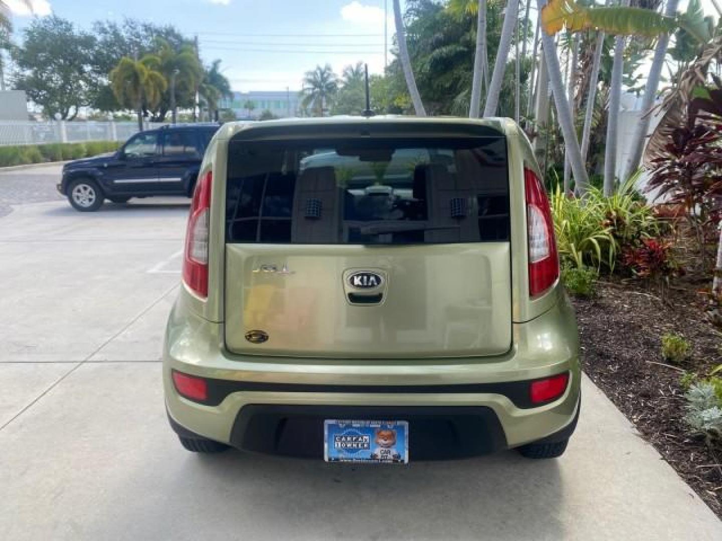 2013 Alien Pearl Metallic /Black seat trim Kia Soul LOW MILES 47,876 (KNDJT2A52D7) with an 1.6L DOHC GDI Dual-CVVT 16-Valve I4 Engine engine, Automatic transmission, located at 4701 North Dixie Hwy, Pompano Beach, FL, 33064, (954) 422-2889, 26.240938, -80.123474 - OUR WEBPAGE FLORIDACARS1.COM HAS OVER 100 PHOTOS AND FREE CARFAX LINK 2013 KIA SOUL VIN: KNDJT2A52D7532347 K N D J T 2 A 5 2 D 7 5 3 2 3 4 7 4 DOOR WAGON/SPORT UTILITY 1.6L I4 F DOHC 16V GASOLINE FRONT WHEEL DRIVE Features ABS Brakes Air Conditioning AM/FM Stereo Automatic Transmission Auxiliary Aud - Photo#76