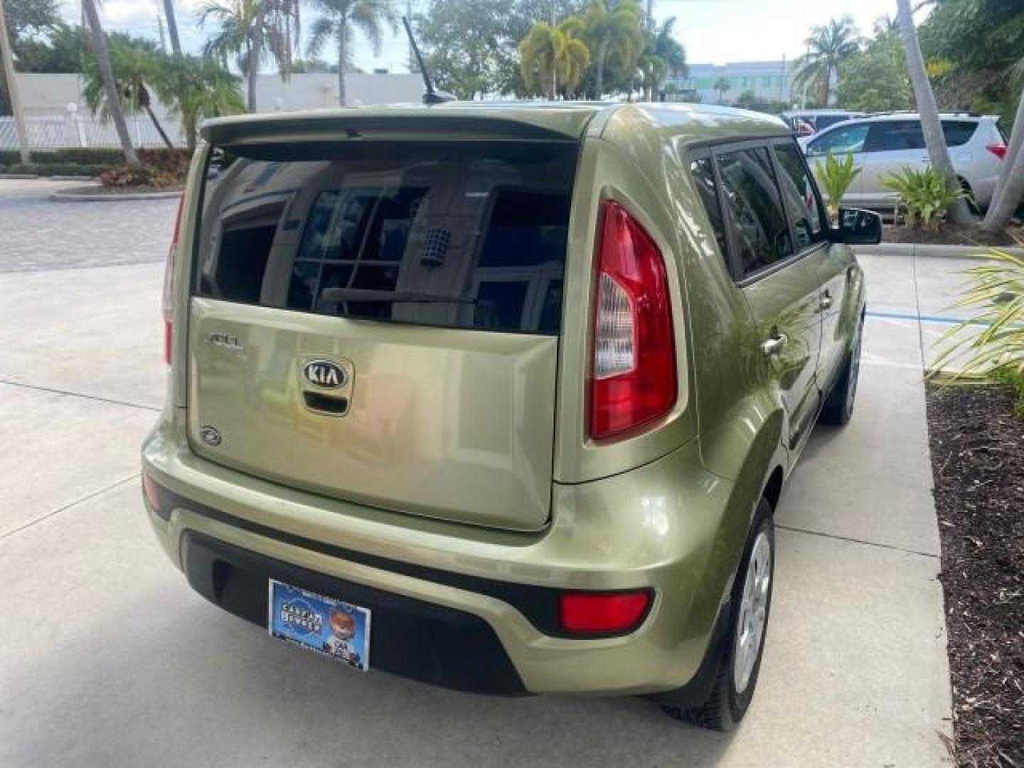 2013 Alien Pearl Metallic /Black seat trim Kia Soul LOW MILES 47,876 (KNDJT2A52D7) with an 1.6L DOHC GDI Dual-CVVT 16-Valve I4 Engine engine, Automatic transmission, located at 4701 North Dixie Hwy, Pompano Beach, FL, 33064, (954) 422-2889, 26.240938, -80.123474 - OUR WEBPAGE FLORIDACARS1.COM HAS OVER 100 PHOTOS AND FREE CARFAX LINK 2013 KIA SOUL VIN: KNDJT2A52D7532347 K N D J T 2 A 5 2 D 7 5 3 2 3 4 7 4 DOOR WAGON/SPORT UTILITY 1.6L I4 F DOHC 16V GASOLINE FRONT WHEEL DRIVE Features ABS Brakes Air Conditioning AM/FM Stereo Automatic Transmission Auxiliary Aud - Photo#77