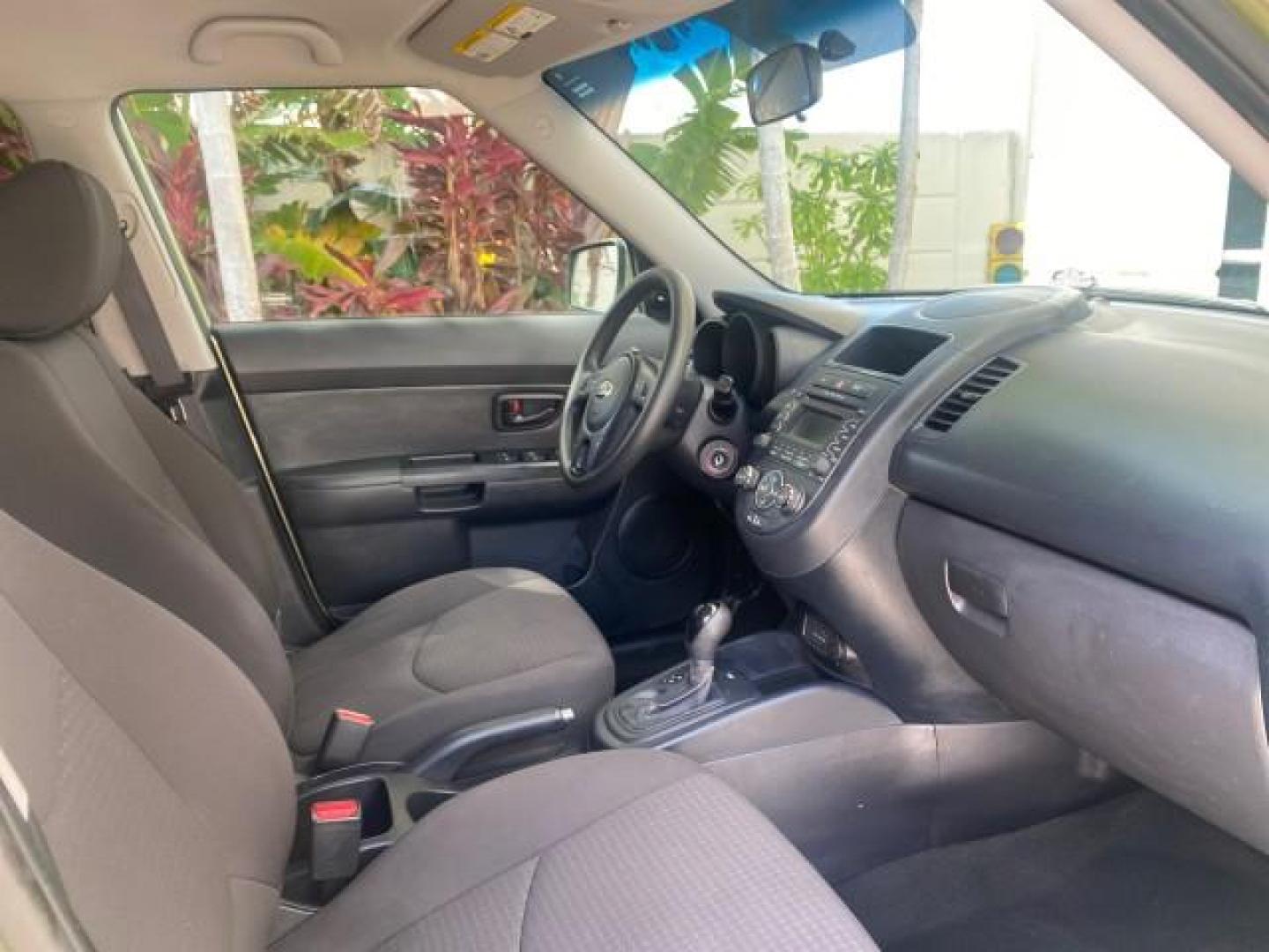 2013 Alien Pearl Metallic /Black seat trim Kia Soul LOW MILES 47,876 (KNDJT2A52D7) with an 1.6L DOHC GDI Dual-CVVT 16-Valve I4 Engine engine, Automatic transmission, located at 4701 North Dixie Hwy, Pompano Beach, FL, 33064, (954) 422-2889, 26.240938, -80.123474 - OUR WEBPAGE FLORIDACARS1.COM HAS OVER 100 PHOTOS AND FREE CARFAX LINK 2013 KIA SOUL VIN: KNDJT2A52D7532347 K N D J T 2 A 5 2 D 7 5 3 2 3 4 7 4 DOOR WAGON/SPORT UTILITY 1.6L I4 F DOHC 16V GASOLINE FRONT WHEEL DRIVE Features ABS Brakes Air Conditioning AM/FM Stereo Automatic Transmission Auxiliary Aud - Photo#89