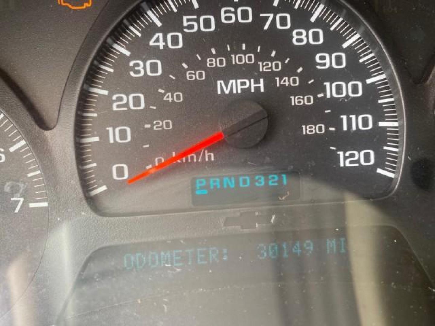 2005 Black /Light Gray Chevrolet TrailBlazer LT LOW MILES 30,654 (1GNDS13S752) with an 4.2L Vortec 4200 SFI I6 Engine engine, Automatic transmission, located at 4701 North Dixie Hwy, Pompano Beach, FL, 33064, (954) 422-2889, 26.240938, -80.123474 - OUR WEBPAGE FLORIDACARS1.COM HAS OVER 100 PHOTOS AND FREE CARFAX LINK 2005 CHEVROLET TRAILBLAZER LS VIN: 1GNDS13S752214856 4 DOOR WAGON/SPORT UTILITY 4.2L I6 F GASOLINE REAR WHEEL DRIVE Highlighted Features Alloy Wheels Automatic Climate Control Connected Car Cruise Control Dual-Zone Climate Control - Photo#18