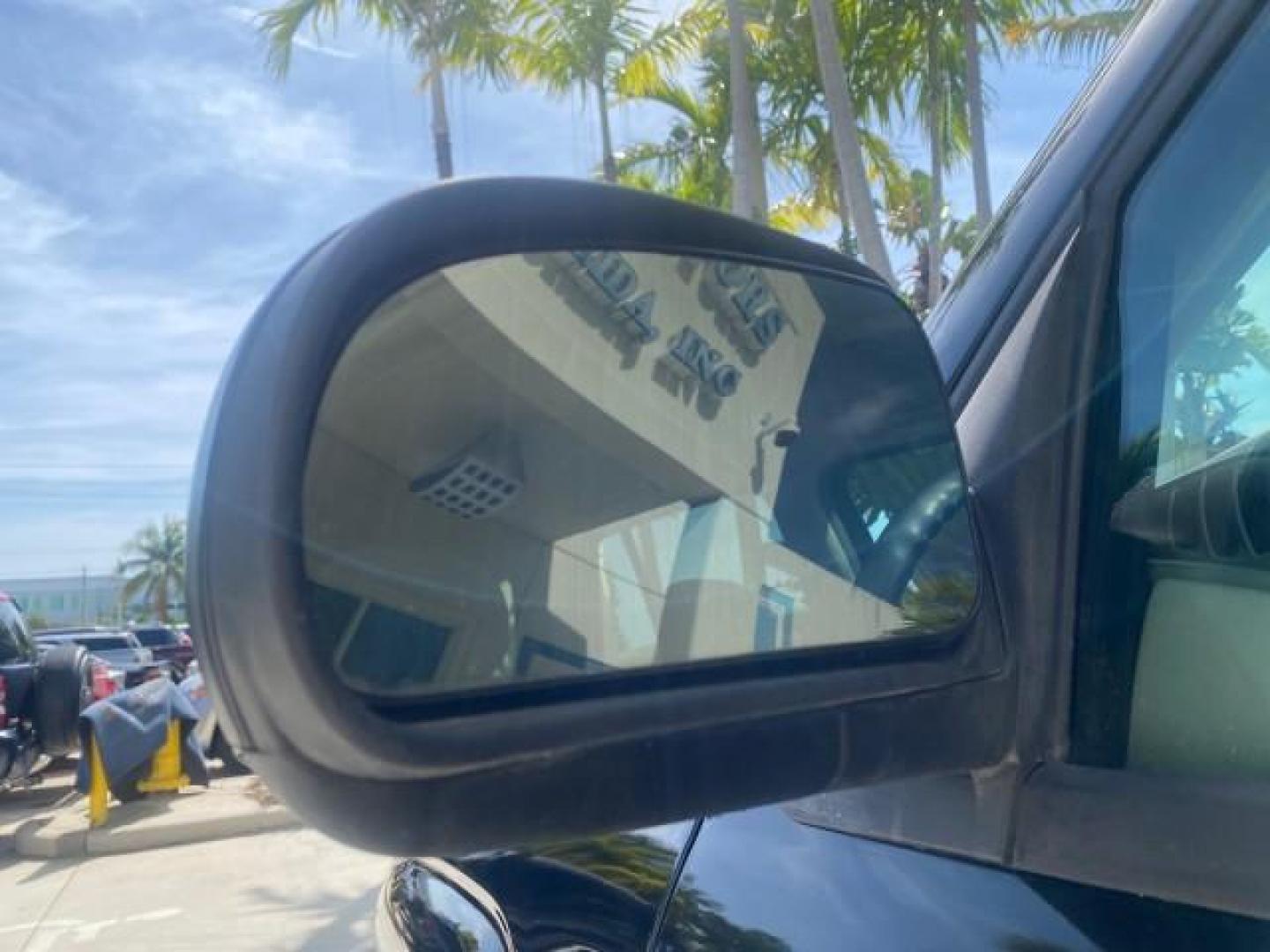 2005 Black /Light Gray Chevrolet TrailBlazer LT LOW MILES 30,654 (1GNDS13S752) with an 4.2L Vortec 4200 SFI I6 Engine engine, Automatic transmission, located at 4701 North Dixie Hwy, Pompano Beach, FL, 33064, (954) 422-2889, 26.240938, -80.123474 - OUR WEBPAGE FLORIDACARS1.COM HAS OVER 100 PHOTOS AND FREE CARFAX LINK 2005 CHEVROLET TRAILBLAZER LS VIN: 1GNDS13S752214856 4 DOOR WAGON/SPORT UTILITY 4.2L I6 F GASOLINE REAR WHEEL DRIVE Highlighted Features Alloy Wheels Automatic Climate Control Connected Car Cruise Control Dual-Zone Climate Control - Photo#29