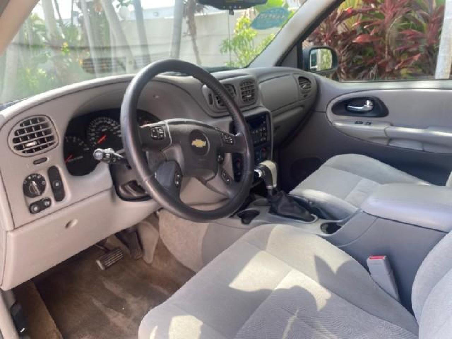 2005 Black /Light Gray Chevrolet TrailBlazer LT LOW MILES 30,654 (1GNDS13S752) with an 4.2L Vortec 4200 SFI I6 Engine engine, Automatic transmission, located at 4701 North Dixie Hwy, Pompano Beach, FL, 33064, (954) 422-2889, 26.240938, -80.123474 - OUR WEBPAGE FLORIDACARS1.COM HAS OVER 100 PHOTOS AND FREE CARFAX LINK 2005 CHEVROLET TRAILBLAZER LS VIN: 1GNDS13S752214856 4 DOOR WAGON/SPORT UTILITY 4.2L I6 F GASOLINE REAR WHEEL DRIVE Highlighted Features Alloy Wheels Automatic Climate Control Connected Car Cruise Control Dual-Zone Climate Control - Photo#35