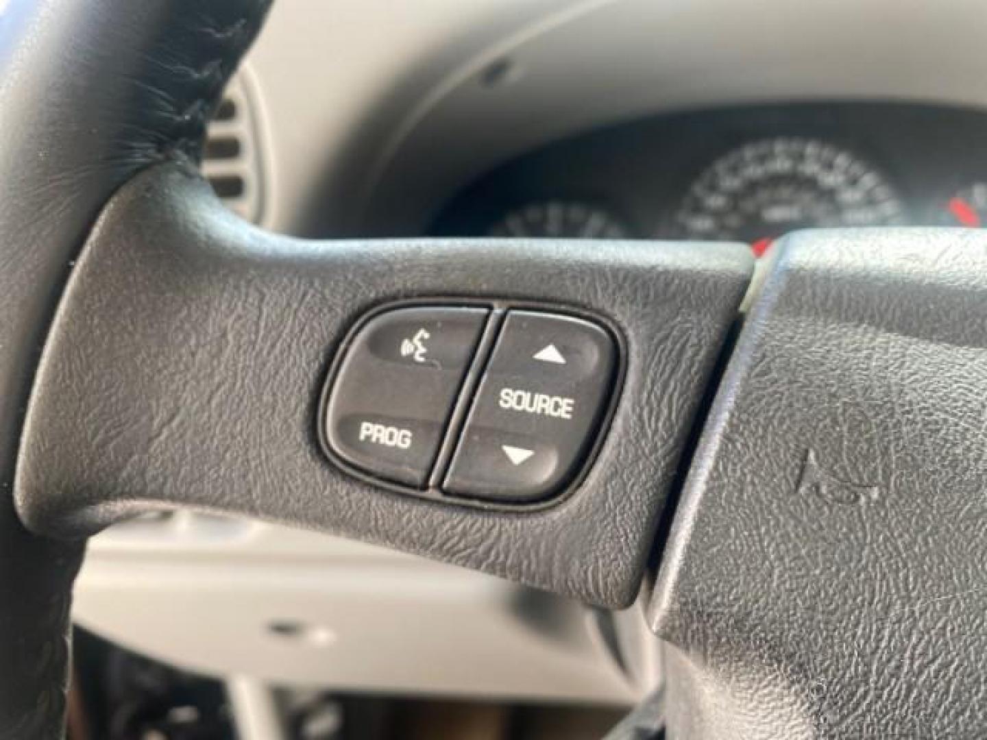 2005 Black /Light Gray Chevrolet TrailBlazer LT LOW MILES 30,654 (1GNDS13S752) with an 4.2L Vortec 4200 SFI I6 Engine engine, Automatic transmission, located at 4701 North Dixie Hwy, Pompano Beach, FL, 33064, (954) 422-2889, 26.240938, -80.123474 - OUR WEBPAGE FLORIDACARS1.COM HAS OVER 100 PHOTOS AND FREE CARFAX LINK 2005 CHEVROLET TRAILBLAZER LS VIN: 1GNDS13S752214856 4 DOOR WAGON/SPORT UTILITY 4.2L I6 F GASOLINE REAR WHEEL DRIVE Highlighted Features Alloy Wheels Automatic Climate Control Connected Car Cruise Control Dual-Zone Climate Control - Photo#38