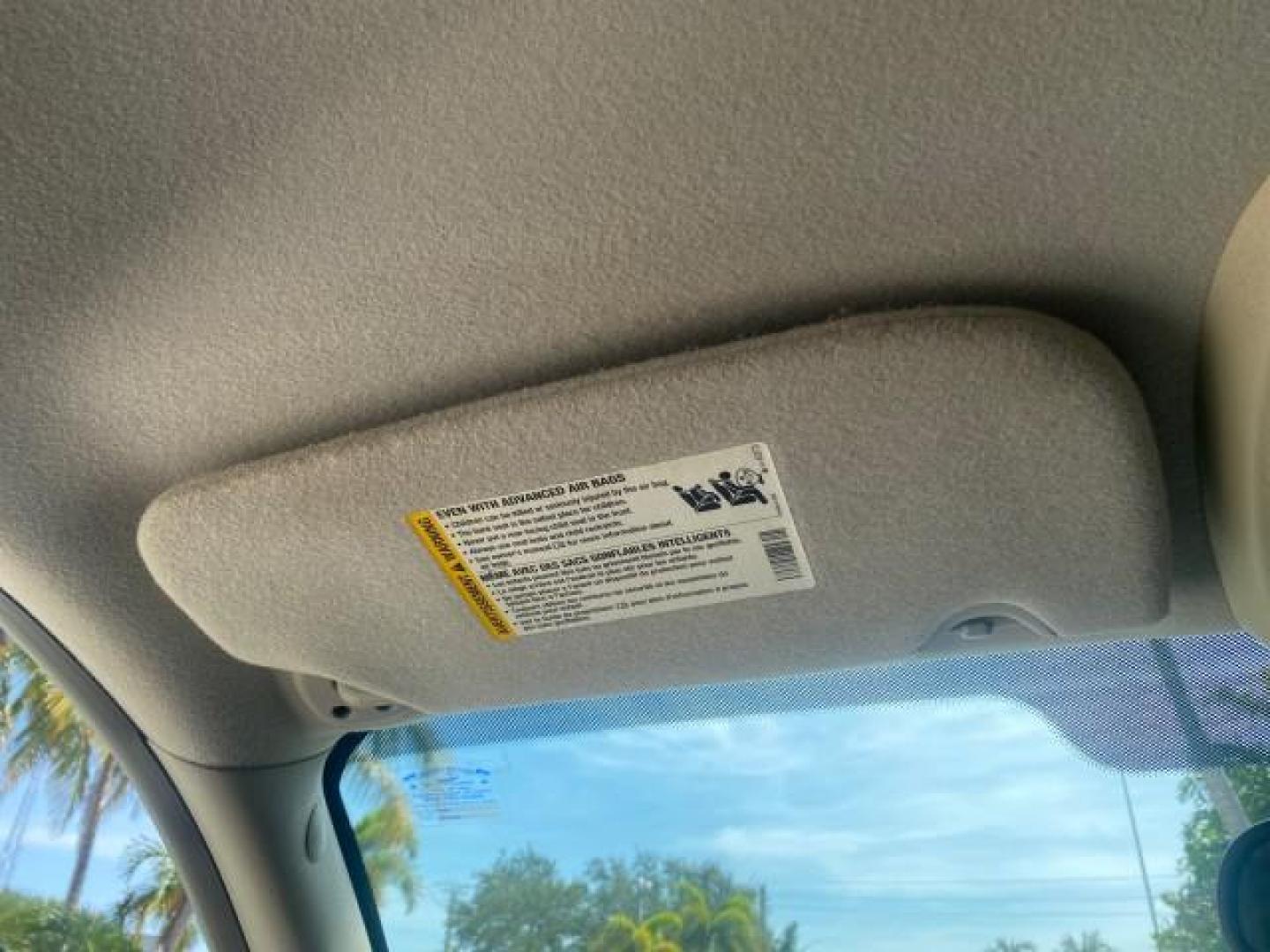 2005 Black /Light Gray Chevrolet TrailBlazer LT LOW MILES 30,654 (1GNDS13S752) with an 4.2L Vortec 4200 SFI I6 Engine engine, Automatic transmission, located at 4701 North Dixie Hwy, Pompano Beach, FL, 33064, (954) 422-2889, 26.240938, -80.123474 - OUR WEBPAGE FLORIDACARS1.COM HAS OVER 100 PHOTOS AND FREE CARFAX LINK 2005 CHEVROLET TRAILBLAZER LS VIN: 1GNDS13S752214856 4 DOOR WAGON/SPORT UTILITY 4.2L I6 F GASOLINE REAR WHEEL DRIVE Highlighted Features Alloy Wheels Automatic Climate Control Connected Car Cruise Control Dual-Zone Climate Control - Photo#53