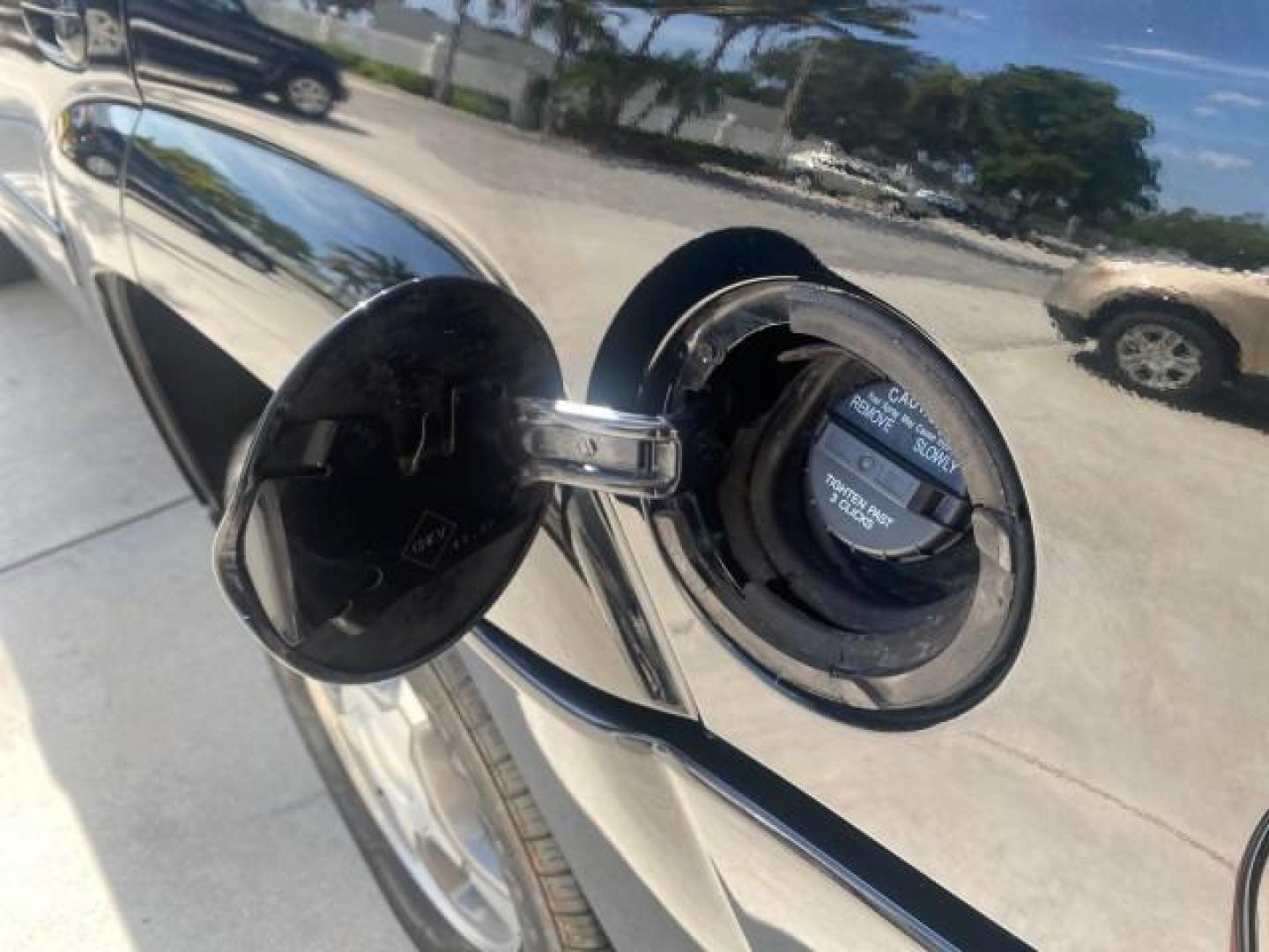 2005 Black /Light Gray Chevrolet TrailBlazer LT LOW MILES 30,654 (1GNDS13S752) with an 4.2L Vortec 4200 SFI I6 Engine engine, Automatic transmission, located at 4701 North Dixie Hwy, Pompano Beach, FL, 33064, (954) 422-2889, 26.240938, -80.123474 - OUR WEBPAGE FLORIDACARS1.COM HAS OVER 100 PHOTOS AND FREE CARFAX LINK 2005 CHEVROLET TRAILBLAZER LS VIN: 1GNDS13S752214856 4 DOOR WAGON/SPORT UTILITY 4.2L I6 F GASOLINE REAR WHEEL DRIVE Highlighted Features Alloy Wheels Automatic Climate Control Connected Car Cruise Control Dual-Zone Climate Control - Photo#72