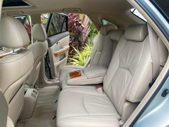 2008 Millennium Silver Metallic /Light Gray Lexus RX 350 LOW MILES SUNROOF NON SMOKERS (2T2GK31U68C) with an 3.5L DOHC SFI 24-Valve V6 Engine engine, Automatic transmission, located at 4701 North Dixie Hwy, Pompano Beach, FL, 33064, (954) 422-2889, 26.240938, -80.123474 - OUR WEBPAGE FLORIDACARS1.COM HAS OVER 100 PHOTOS AND FREE CARFAX LINK 2008 LEXUS RX 350 VIN: 2T2GK31U68C043234 2 T 2 G K 3 1 U 6 8 C 0 4 3 2 3 4 4 DOOR WAGON/SPORT UTILITY 3.5L V6 F DOHC 24V GASOLINE FRONT WHEEL DRIVE Features ABS Brakes Air Conditioning Alloy Wheels AM/FM Stereo Automatic Transmiss - Photo#14