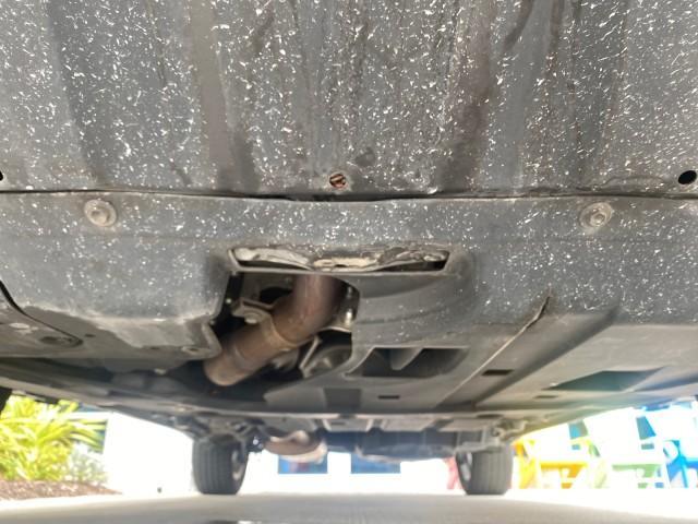 2008 Millennium Silver Metallic /Light Gray Lexus RX 350 LOW MILES SUNROOF NON SMOKERS (2T2GK31U68C) with an 3.5L DOHC SFI 24-Valve V6 Engine engine, Automatic transmission, located at 4701 North Dixie Hwy, Pompano Beach, FL, 33064, (954) 422-2889, 26.240938, -80.123474 - OUR WEBPAGE FLORIDACARS1.COM HAS OVER 100 PHOTOS AND FREE CARFAX LINK 2008 LEXUS RX 350 VIN: 2T2GK31U68C043234 2 T 2 G K 3 1 U 6 8 C 0 4 3 2 3 4 4 DOOR WAGON/SPORT UTILITY 3.5L V6 F DOHC 24V GASOLINE FRONT WHEEL DRIVE Features ABS Brakes Air Conditioning Alloy Wheels AM/FM Stereo Automatic Transmiss - Photo#21