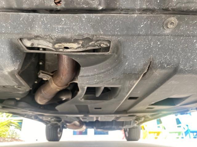 2008 Millennium Silver Metallic /Light Gray Lexus RX 350 LOW MILES SUNROOF NON SMOKERS (2T2GK31U68C) with an 3.5L DOHC SFI 24-Valve V6 Engine engine, Automatic transmission, located at 4701 North Dixie Hwy, Pompano Beach, FL, 33064, (954) 422-2889, 26.240938, -80.123474 - OUR WEBPAGE FLORIDACARS1.COM HAS OVER 100 PHOTOS AND FREE CARFAX LINK 2008 LEXUS RX 350 VIN: 2T2GK31U68C043234 2 T 2 G K 3 1 U 6 8 C 0 4 3 2 3 4 4 DOOR WAGON/SPORT UTILITY 3.5L V6 F DOHC 24V GASOLINE FRONT WHEEL DRIVE Features ABS Brakes Air Conditioning Alloy Wheels AM/FM Stereo Automatic Transmiss - Photo#22