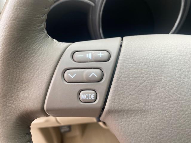 2008 Millennium Silver Metallic /Light Gray Lexus RX 350 LOW MILES SUNROOF NON SMOKERS (2T2GK31U68C) with an 3.5L DOHC SFI 24-Valve V6 Engine engine, Automatic transmission, located at 4701 North Dixie Hwy, Pompano Beach, FL, 33064, (954) 422-2889, 26.240938, -80.123474 - OUR WEBPAGE FLORIDACARS1.COM HAS OVER 100 PHOTOS AND FREE CARFAX LINK 2008 LEXUS RX 350 VIN: 2T2GK31U68C043234 2 T 2 G K 3 1 U 6 8 C 0 4 3 2 3 4 4 DOOR WAGON/SPORT UTILITY 3.5L V6 F DOHC 24V GASOLINE FRONT WHEEL DRIVE Features ABS Brakes Air Conditioning Alloy Wheels AM/FM Stereo Automatic Transmiss - Photo#39