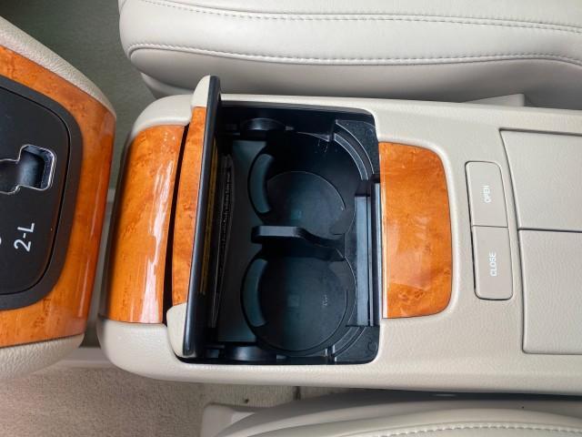 2008 Millennium Silver Metallic /Light Gray Lexus RX 350 LOW MILES SUNROOF NON SMOKERS (2T2GK31U68C) with an 3.5L DOHC SFI 24-Valve V6 Engine engine, Automatic transmission, located at 4701 North Dixie Hwy, Pompano Beach, FL, 33064, (954) 422-2889, 26.240938, -80.123474 - OUR WEBPAGE FLORIDACARS1.COM HAS OVER 100 PHOTOS AND FREE CARFAX LINK 2008 LEXUS RX 350 VIN: 2T2GK31U68C043234 2 T 2 G K 3 1 U 6 8 C 0 4 3 2 3 4 4 DOOR WAGON/SPORT UTILITY 3.5L V6 F DOHC 24V GASOLINE FRONT WHEEL DRIVE Features ABS Brakes Air Conditioning Alloy Wheels AM/FM Stereo Automatic Transmiss - Photo#51