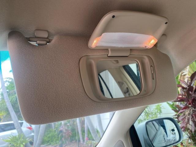 2008 Millennium Silver Metallic /Light Gray Lexus RX 350 LOW MILES SUNROOF NON SMOKERS (2T2GK31U68C) with an 3.5L DOHC SFI 24-Valve V6 Engine engine, Automatic transmission, located at 4701 North Dixie Hwy, Pompano Beach, FL, 33064, (954) 422-2889, 26.240938, -80.123474 - OUR WEBPAGE FLORIDACARS1.COM HAS OVER 100 PHOTOS AND FREE CARFAX LINK 2008 LEXUS RX 350 VIN: 2T2GK31U68C043234 2 T 2 G K 3 1 U 6 8 C 0 4 3 2 3 4 4 DOOR WAGON/SPORT UTILITY 3.5L V6 F DOHC 24V GASOLINE FRONT WHEEL DRIVE Features ABS Brakes Air Conditioning Alloy Wheels AM/FM Stereo Automatic Transmiss - Photo#60