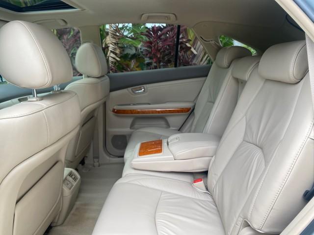 2008 Millennium Silver Metallic /Light Gray Lexus RX 350 LOW MILES SUNROOF NON SMOKERS (2T2GK31U68C) with an 3.5L DOHC SFI 24-Valve V6 Engine engine, Automatic transmission, located at 4701 North Dixie Hwy, Pompano Beach, FL, 33064, (954) 422-2889, 26.240938, -80.123474 - OUR WEBPAGE FLORIDACARS1.COM HAS OVER 100 PHOTOS AND FREE CARFAX LINK 2008 LEXUS RX 350 VIN: 2T2GK31U68C043234 2 T 2 G K 3 1 U 6 8 C 0 4 3 2 3 4 4 DOOR WAGON/SPORT UTILITY 3.5L V6 F DOHC 24V GASOLINE FRONT WHEEL DRIVE Features ABS Brakes Air Conditioning Alloy Wheels AM/FM Stereo Automatic Transmiss - Photo#69