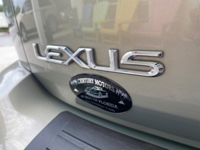 2008 Millennium Silver Metallic /Light Gray Lexus RX 350 LOW MILES SUNROOF NON SMOKERS (2T2GK31U68C) with an 3.5L DOHC SFI 24-Valve V6 Engine engine, Automatic transmission, located at 4701 North Dixie Hwy, Pompano Beach, FL, 33064, (954) 422-2889, 26.240938, -80.123474 - OUR WEBPAGE FLORIDACARS1.COM HAS OVER 100 PHOTOS AND FREE CARFAX LINK 2008 LEXUS RX 350 VIN: 2T2GK31U68C043234 2 T 2 G K 3 1 U 6 8 C 0 4 3 2 3 4 4 DOOR WAGON/SPORT UTILITY 3.5L V6 F DOHC 24V GASOLINE FRONT WHEEL DRIVE Features ABS Brakes Air Conditioning Alloy Wheels AM/FM Stereo Automatic Transmiss - Photo#84