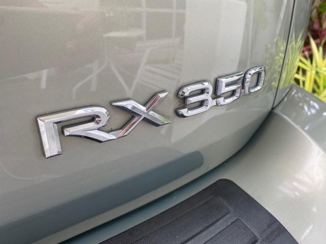 2008 Millennium Silver Metallic /Light Gray Lexus RX 350 LOW MILES SUNROOF NON SMOKERS (2T2GK31U68C) with an 3.5L DOHC SFI 24-Valve V6 Engine engine, Automatic transmission, located at 4701 North Dixie Hwy, Pompano Beach, FL, 33064, (954) 422-2889, 26.240938, -80.123474 - OUR WEBPAGE FLORIDACARS1.COM HAS OVER 100 PHOTOS AND FREE CARFAX LINK 2008 LEXUS RX 350 VIN: 2T2GK31U68C043234 2 T 2 G K 3 1 U 6 8 C 0 4 3 2 3 4 4 DOOR WAGON/SPORT UTILITY 3.5L V6 F DOHC 24V GASOLINE FRONT WHEEL DRIVE Features ABS Brakes Air Conditioning Alloy Wheels AM/FM Stereo Automatic Transmiss - Photo#85
