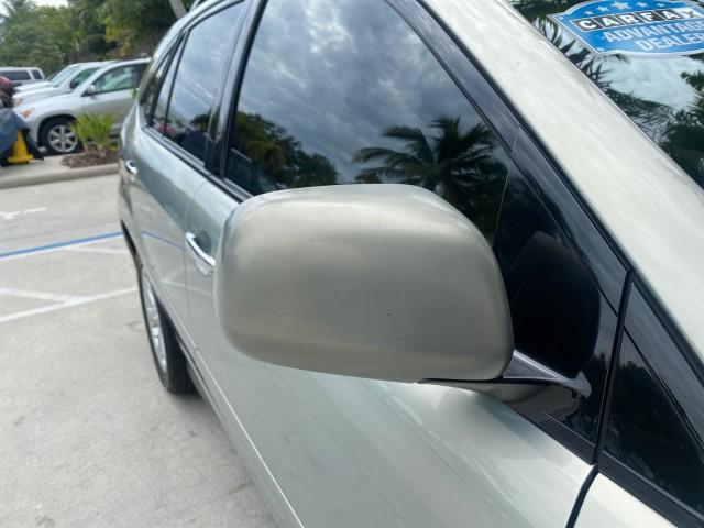 2008 Millennium Silver Metallic /Light Gray Lexus RX 350 LOW MILES SUNROOF NON SMOKERS (2T2GK31U68C) with an 3.5L DOHC SFI 24-Valve V6 Engine engine, Automatic transmission, located at 4701 North Dixie Hwy, Pompano Beach, FL, 33064, (954) 422-2889, 26.240938, -80.123474 - OUR WEBPAGE FLORIDACARS1.COM HAS OVER 100 PHOTOS AND FREE CARFAX LINK 2008 LEXUS RX 350 VIN: 2T2GK31U68C043234 2 T 2 G K 3 1 U 6 8 C 0 4 3 2 3 4 4 DOOR WAGON/SPORT UTILITY 3.5L V6 F DOHC 24V GASOLINE FRONT WHEEL DRIVE Features ABS Brakes Air Conditioning Alloy Wheels AM/FM Stereo Automatic Transmiss - Photo#98
