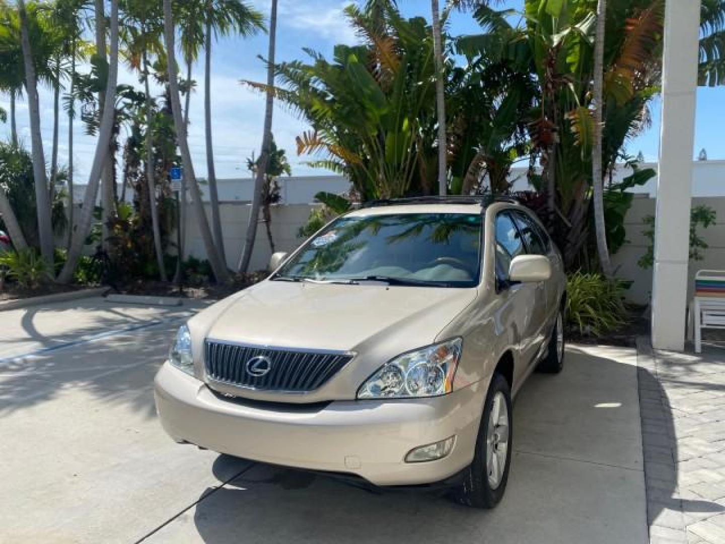 2004 Savannah Metallic /Ivory Lexus RX 330 LOW MILES 69,822 1 FL 2WD (JTJGA31U040) with an 3.3L DOHC MPI 24-Valve V6 Engine engine, Automatic transmission, located at 4701 North Dixie Hwy, Pompano Beach, FL, 33064, (954) 422-2889, 26.240938, -80.123474 - OUR WEBPAGE FLORIDACARS1.COM HAS OVER 100 PHOTOS AND FREE CARFAX LINK 2004 LEXUS RX 330 VIN: JTJGA31U040004194 J T J G A 3 1 U 0 4 0 0 0 4 1 9 4 4 DOOR WAGON/SPORT UTILITY 3.3L V6 F 24V GASOLINE FRONT WHEEL DRIVE Features ABS Brakes Air Conditioning Alloy Wheels AM/FM Stereo Automatic Transmission C - Photo#3
