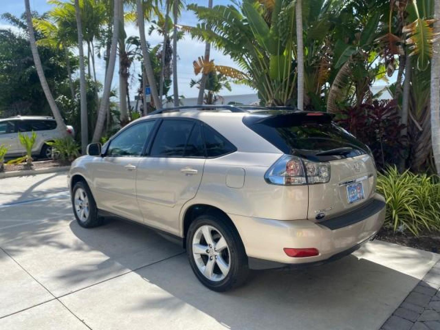 2004 Savannah Metallic /Ivory Lexus RX 330 LOW MILES 69,822 1 FL 2WD (JTJGA31U040) with an 3.3L DOHC MPI 24-Valve V6 Engine engine, Automatic transmission, located at 4701 North Dixie Hwy, Pompano Beach, FL, 33064, (954) 422-2889, 26.240938, -80.123474 - OUR WEBPAGE FLORIDACARS1.COM HAS OVER 100 PHOTOS AND FREE CARFAX LINK 2004 LEXUS RX 330 VIN: JTJGA31U040004194 J T J G A 3 1 U 0 4 0 0 0 4 1 9 4 4 DOOR WAGON/SPORT UTILITY 3.3L V6 F 24V GASOLINE FRONT WHEEL DRIVE Features ABS Brakes Air Conditioning Alloy Wheels AM/FM Stereo Automatic Transmission C - Photo#5
