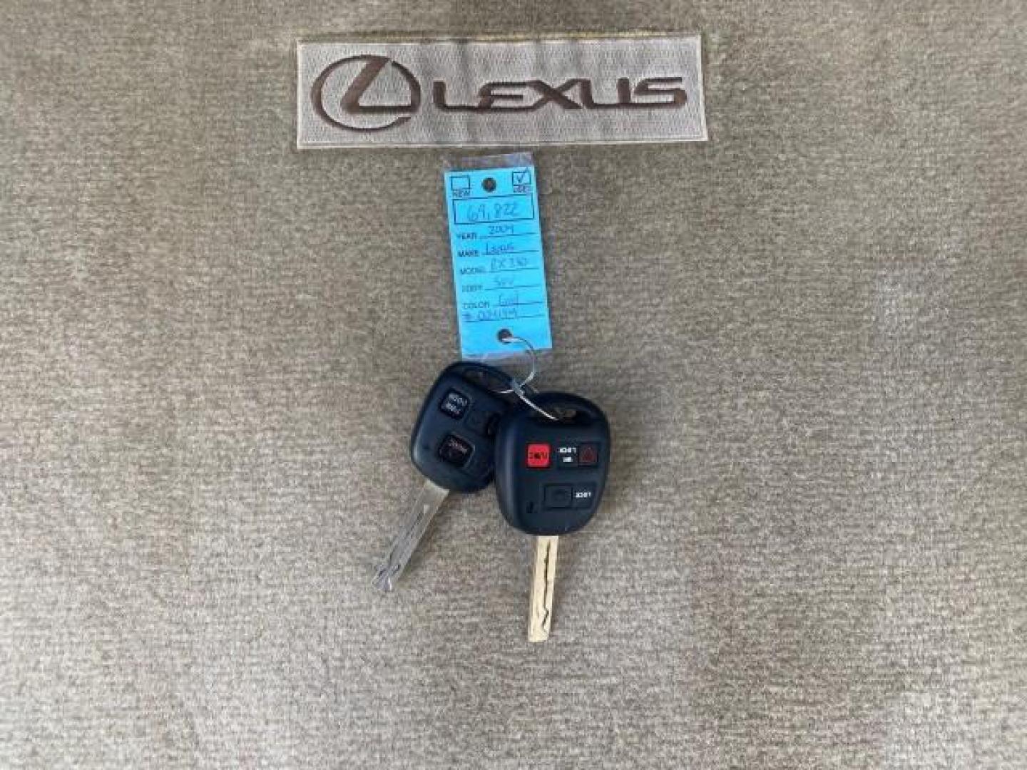 2004 Savannah Metallic /Ivory Lexus RX 330 LOW MILES 69,822 1 FL 2WD (JTJGA31U040) with an 3.3L DOHC MPI 24-Valve V6 Engine engine, Automatic transmission, located at 4701 North Dixie Hwy, Pompano Beach, FL, 33064, (954) 422-2889, 26.240938, -80.123474 - OUR WEBPAGE FLORIDACARS1.COM HAS OVER 100 PHOTOS AND FREE CARFAX LINK 2004 LEXUS RX 330 VIN: JTJGA31U040004194 J T J G A 3 1 U 0 4 0 0 0 4 1 9 4 4 DOOR WAGON/SPORT UTILITY 3.3L V6 F 24V GASOLINE FRONT WHEEL DRIVE Features ABS Brakes Air Conditioning Alloy Wheels AM/FM Stereo Automatic Transmission C - Photo#23