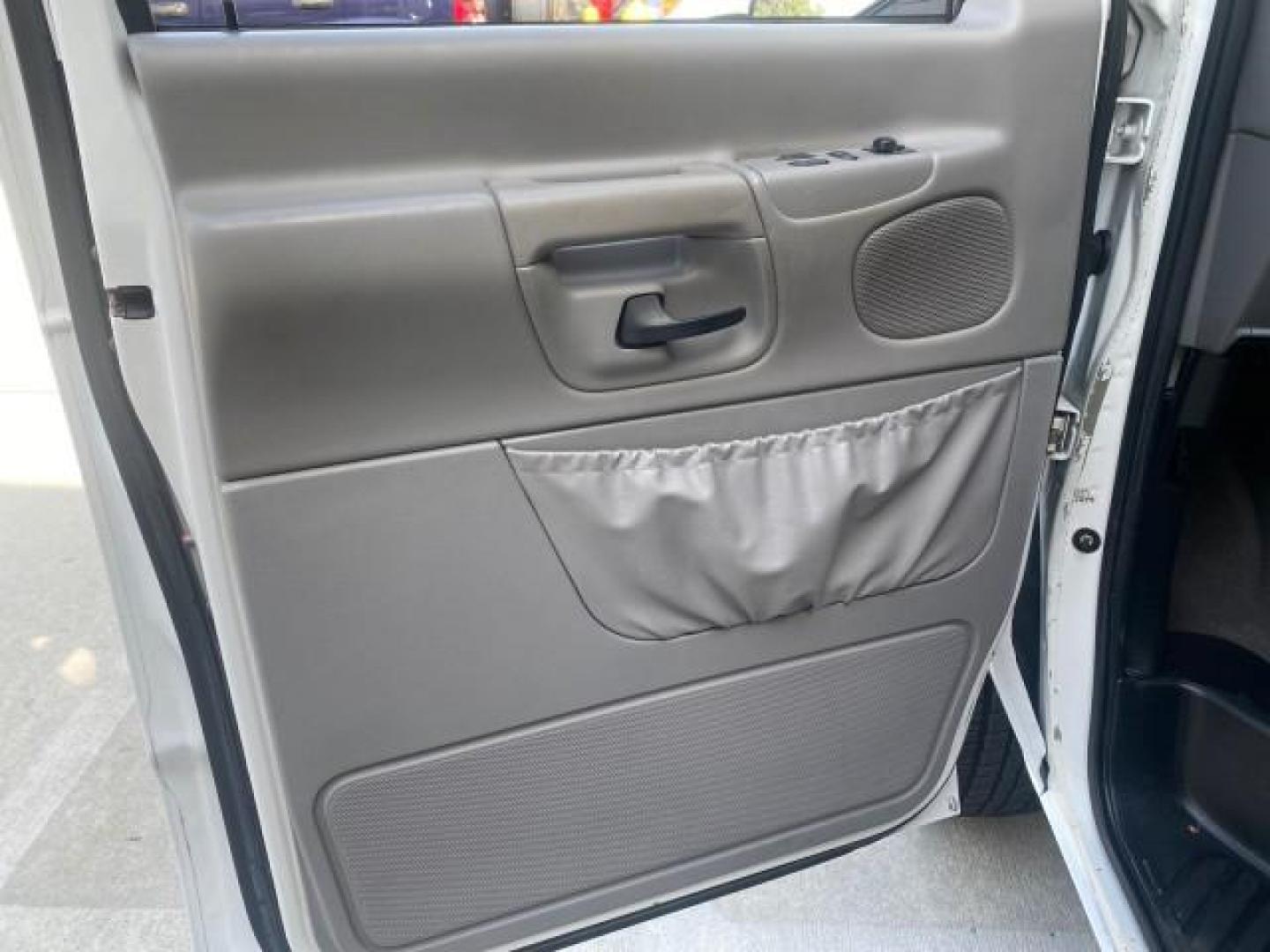 2002 Oxford White /Medium Graphite Ford Econoline Wagon XLT 15 PASSENGER FLORIDA (1FBSS31L32H) with an 5.4L EFI OHC V8 Engine engine, Automatic transmission, located at 4701 North Dixie Hwy, Pompano Beach, FL, 33064, (954) 422-2889, 26.240938, -80.123474 - OUR WEBPAGE FLORIDACARS1.COM HAS OVER 100 PHOTOS AND FREE CARFAX LINK 2002 FORD E-SERIES E-350 SD XLT VIN: 1FBSS31L32HA48789 1 F B S S 3 1 L 3 2 H A 4 8 7 8 9 VAN 5.4L V8 F SOHC 16V GASOLINE REAR WHEEL DRIVE Top Features Cloth Seats Rear Air Conditioning Third Row Seat Tow Hitch Basic Features ABS B - Photo#30