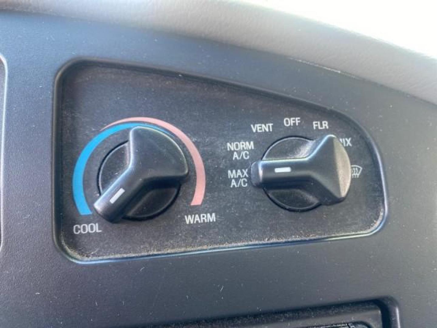 2002 Oxford White /Medium Graphite Ford Econoline Wagon XLT 15 PASSENGER FLORIDA (1FBSS31L32H) with an 5.4L EFI OHC V8 Engine engine, Automatic transmission, located at 4701 North Dixie Hwy, Pompano Beach, FL, 33064, (954) 422-2889, 26.240938, -80.123474 - OUR WEBPAGE FLORIDACARS1.COM HAS OVER 100 PHOTOS AND FREE CARFAX LINK 2002 FORD E-SERIES E-350 SD XLT VIN: 1FBSS31L32HA48789 1 F B S S 3 1 L 3 2 H A 4 8 7 8 9 VAN 5.4L V8 F SOHC 16V GASOLINE REAR WHEEL DRIVE Top Features Cloth Seats Rear Air Conditioning Third Row Seat Tow Hitch Basic Features ABS B - Photo#44