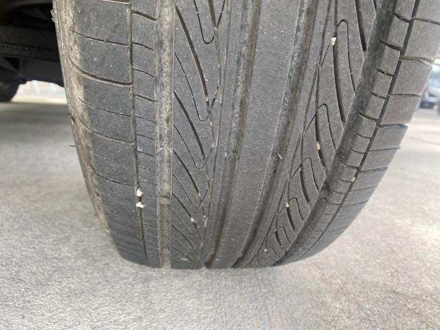 2001 Bright White /Gray Suzuki Vitara JLS LOW 35,130 1 OWNER (2S3TE52V716) with an 2.0L DOHC MPFI 16-Valve 4-Cyl Engine engine, Automatic transmission, located at 4701 North Dixie Hwy, Pompano Beach, FL, 33064, (954) 422-2889, 26.240938, -80.123474 - OUR WEBPAGE FLORIDACARS1.COM HAS OVER 100 PHOTOS AND FREE CARFAX LINK 2001 SUZUKI VITARA JLS VIN: 2S3TE52V716105780 2 S 3 T E 5 2 V 7 1 6 1 0 5 7 8 0 4 DOOR WAGON/SPORT UTILITY 2.0L I4 F DOHC 16V GASOLINE REAR WHEEL DRIVE Top Features Cloth Seats Soft Top Basic Features AM/FM Stereo Air Conditioning - Photo#20