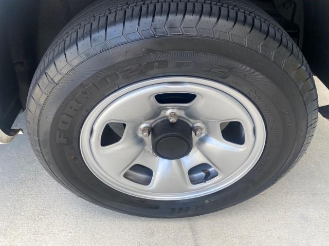 2001 Bright White /Gray Suzuki Vitara JLS LOW 35,130 1 OWNER (2S3TE52V716) with an 2.0L DOHC MPFI 16-Valve 4-Cyl Engine engine, Automatic transmission, located at 4701 North Dixie Hwy, Pompano Beach, FL, 33064, (954) 422-2889, 26.240938, -80.123474 - OUR WEBPAGE FLORIDACARS1.COM HAS OVER 100 PHOTOS AND FREE CARFAX LINK 2001 SUZUKI VITARA JLS VIN: 2S3TE52V716105780 2 S 3 T E 5 2 V 7 1 6 1 0 5 7 8 0 4 DOOR WAGON/SPORT UTILITY 2.0L I4 F DOHC 16V GASOLINE REAR WHEEL DRIVE Top Features Cloth Seats Soft Top Basic Features AM/FM Stereo Air Conditioning - Photo#69