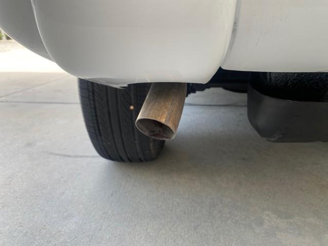 2001 Bright White /Gray Suzuki Vitara JLS LOW 35,130 1 OWNER (2S3TE52V716) with an 2.0L DOHC MPFI 16-Valve 4-Cyl Engine engine, Automatic transmission, located at 4701 North Dixie Hwy, Pompano Beach, FL, 33064, (954) 422-2889, 26.240938, -80.123474 - OUR WEBPAGE FLORIDACARS1.COM HAS OVER 100 PHOTOS AND FREE CARFAX LINK 2001 SUZUKI VITARA JLS VIN: 2S3TE52V716105780 2 S 3 T E 5 2 V 7 1 6 1 0 5 7 8 0 4 DOOR WAGON/SPORT UTILITY 2.0L I4 F DOHC 16V GASOLINE REAR WHEEL DRIVE Top Features Cloth Seats Soft Top Basic Features AM/FM Stereo Air Conditioning - Photo#82