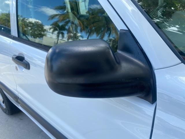 2001 Bright White /Gray Suzuki Vitara JLS LOW 35,130 1 OWNER (2S3TE52V716) with an 2.0L DOHC MPFI 16-Valve 4-Cyl Engine engine, Automatic transmission, located at 4701 North Dixie Hwy, Pompano Beach, FL, 33064, (954) 422-2889, 26.240938, -80.123474 - OUR WEBPAGE FLORIDACARS1.COM HAS OVER 100 PHOTOS AND FREE CARFAX LINK 2001 SUZUKI VITARA JLS VIN: 2S3TE52V716105780 2 S 3 T E 5 2 V 7 1 6 1 0 5 7 8 0 4 DOOR WAGON/SPORT UTILITY 2.0L I4 F DOHC 16V GASOLINE REAR WHEEL DRIVE Top Features Cloth Seats Soft Top Basic Features AM/FM Stereo Air Conditioning - Photo#89