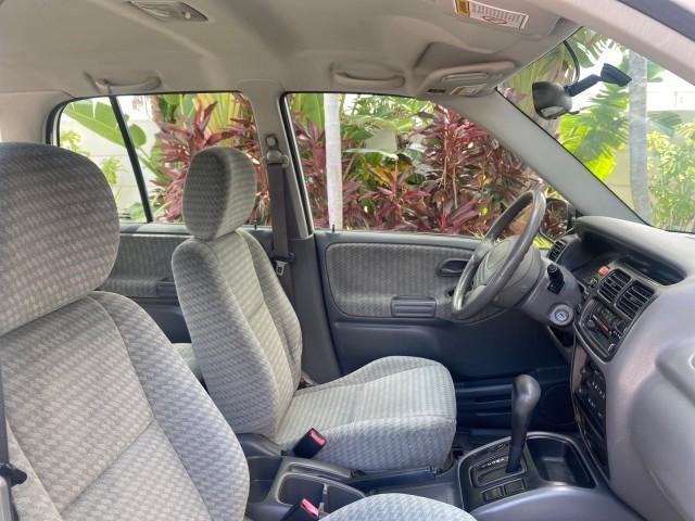 2001 Bright White /Gray Suzuki Vitara JLS LOW 35,130 1 OWNER (2S3TE52V716) with an 2.0L DOHC MPFI 16-Valve 4-Cyl Engine engine, Automatic transmission, located at 4701 North Dixie Hwy, Pompano Beach, FL, 33064, (954) 422-2889, 26.240938, -80.123474 - OUR WEBPAGE FLORIDACARS1.COM HAS OVER 100 PHOTOS AND FREE CARFAX LINK 2001 SUZUKI VITARA JLS VIN: 2S3TE52V716105780 2 S 3 T E 5 2 V 7 1 6 1 0 5 7 8 0 4 DOOR WAGON/SPORT UTILITY 2.0L I4 F DOHC 16V GASOLINE REAR WHEEL DRIVE Top Features Cloth Seats Soft Top Basic Features AM/FM Stereo Air Conditioning - Photo#93