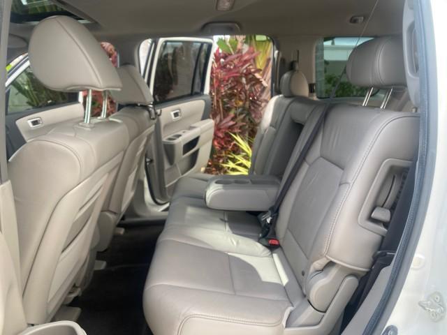 2011 Taffeta White /Gray Honda Pilot EX-L FL LOW MILES 93,512 (5FNYF3H58BB) with an 3.5L SOHC MPFI 24-Valve i-VTEC V6 Engine engine, Automatic transmission, located at 4701 North Dixie Hwy, Pompano Beach, FL, 33064, (954) 422-2889, 26.240938, -80.123474 - OUR WEBPAGE FLORIDACARS1.COM HAS OVER 100 PHOTOS AND FREE CARFAX LINK 2011 HONDA PILOT EX-L VIN: 5FNYF3H58BB048398 5 F N Y F 3 H 5 8 B B 0 4 8 3 9 8 4 DOOR WAGON/SPORT UTILITY 3.5L V6 F SOHC 24V GASOLINE FRONT WHEEL DRIVE Features ABS Brakes Air Conditioning Alloy Wheels AM/FM Stereo Automatic Trans - Photo#14