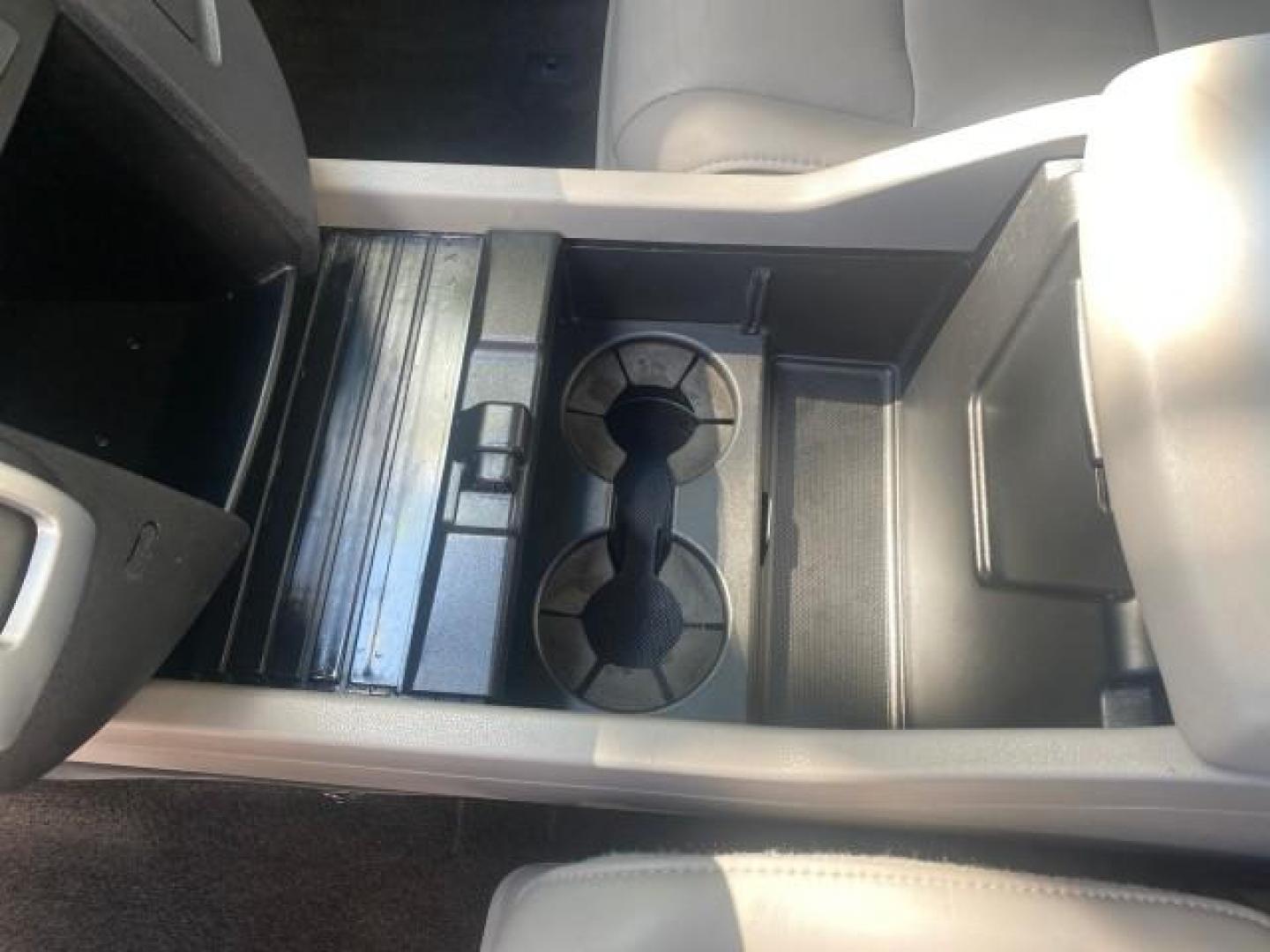 2011 Taffeta White /Gray Honda Pilot EX-L FL LOW MILES 93,295 (5FNYF3H58BB) with an 3.5L SOHC MPFI 24-Valve i-VTEC V6 Engine engine, Automatic transmission, located at 4701 North Dixie Hwy, Pompano Beach, FL, 33064, (954) 422-2889, 26.240938, -80.123474 - OUR WEBPAGE FLORIDACARS1.COM HAS OVER 100 PHOTOS AND FREE CARFAX LINK 2011 HONDA PILOT EX-L VIN: 5FNYF3H58BB048398 5 F N Y F 3 H 5 8 B B 0 4 8 3 9 8 4 DOOR WAGON/SPORT UTILITY 3.5L V6 F SOHC 24V GASOLINE FRONT WHEEL DRIVE Features ABS Brakes Air Conditioning Alloy Wheels AM/FM Stereo Automatic Trans - Photo#55