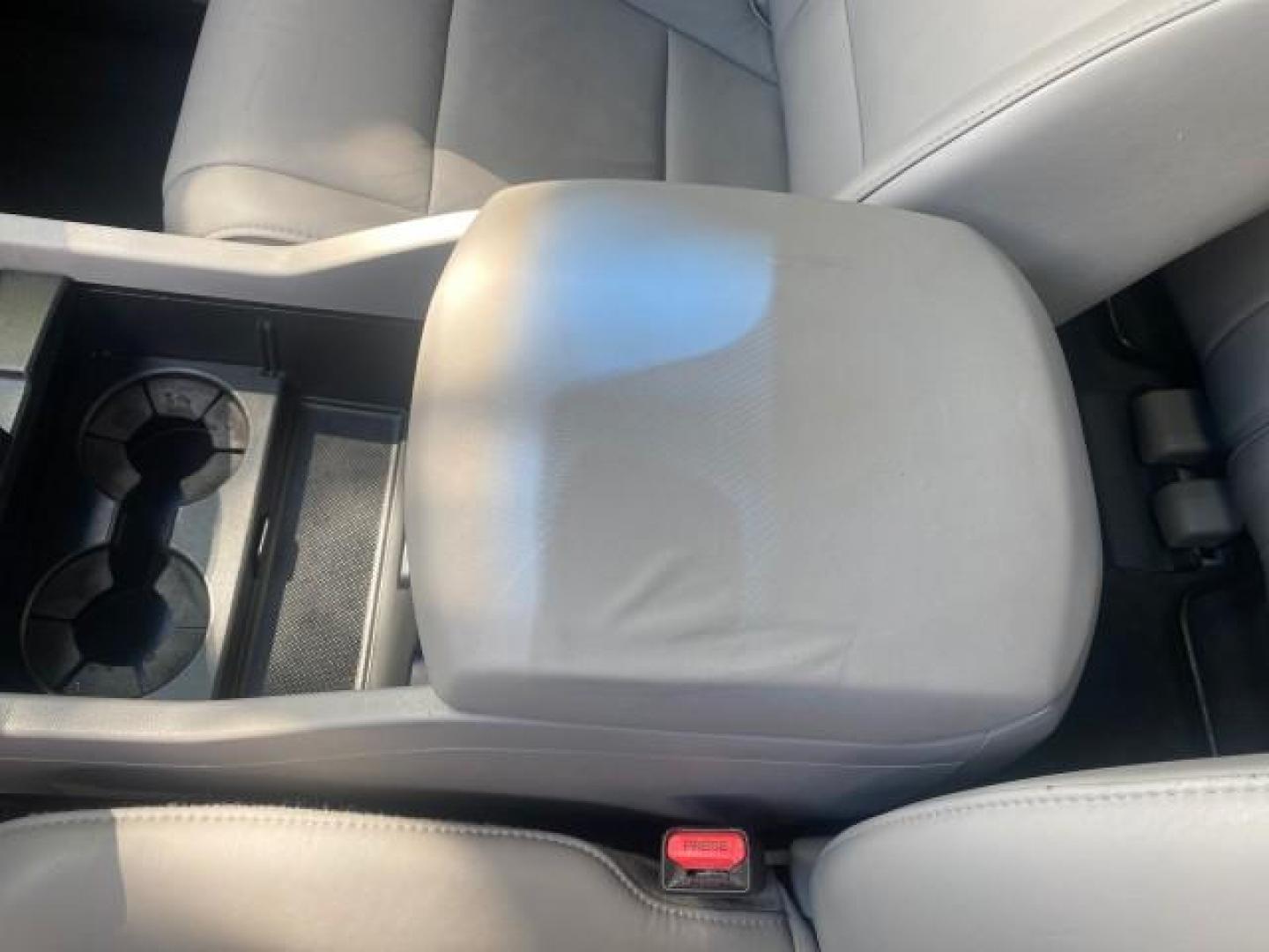 2011 Taffeta White /Gray Honda Pilot EX-L FL LOW MILES 93,295 (5FNYF3H58BB) with an 3.5L SOHC MPFI 24-Valve i-VTEC V6 Engine engine, Automatic transmission, located at 4701 North Dixie Hwy, Pompano Beach, FL, 33064, (954) 422-2889, 26.240938, -80.123474 - OUR WEBPAGE FLORIDACARS1.COM HAS OVER 100 PHOTOS AND FREE CARFAX LINK 2011 HONDA PILOT EX-L VIN: 5FNYF3H58BB048398 5 F N Y F 3 H 5 8 B B 0 4 8 3 9 8 4 DOOR WAGON/SPORT UTILITY 3.5L V6 F SOHC 24V GASOLINE FRONT WHEEL DRIVE Features ABS Brakes Air Conditioning Alloy Wheels AM/FM Stereo Automatic Trans - Photo#56