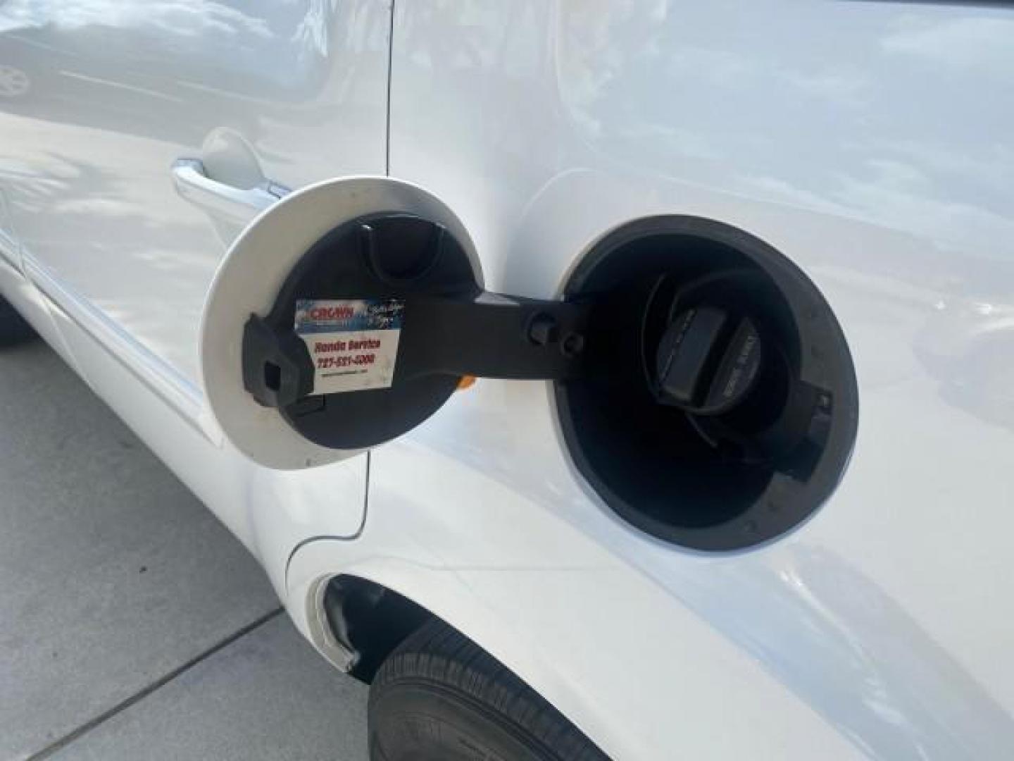 2011 Taffeta White /Gray Honda Pilot EX-L FL LOW MILES 93,295 (5FNYF3H58BB) with an 3.5L SOHC MPFI 24-Valve i-VTEC V6 Engine engine, Automatic transmission, located at 4701 North Dixie Hwy, Pompano Beach, FL, 33064, (954) 422-2889, 26.240938, -80.123474 - OUR WEBPAGE FLORIDACARS1.COM HAS OVER 100 PHOTOS AND FREE CARFAX LINK 2011 HONDA PILOT EX-L VIN: 5FNYF3H58BB048398 5 F N Y F 3 H 5 8 B B 0 4 8 3 9 8 4 DOOR WAGON/SPORT UTILITY 3.5L V6 F SOHC 24V GASOLINE FRONT WHEEL DRIVE Features ABS Brakes Air Conditioning Alloy Wheels AM/FM Stereo Automatic Trans - Photo#85