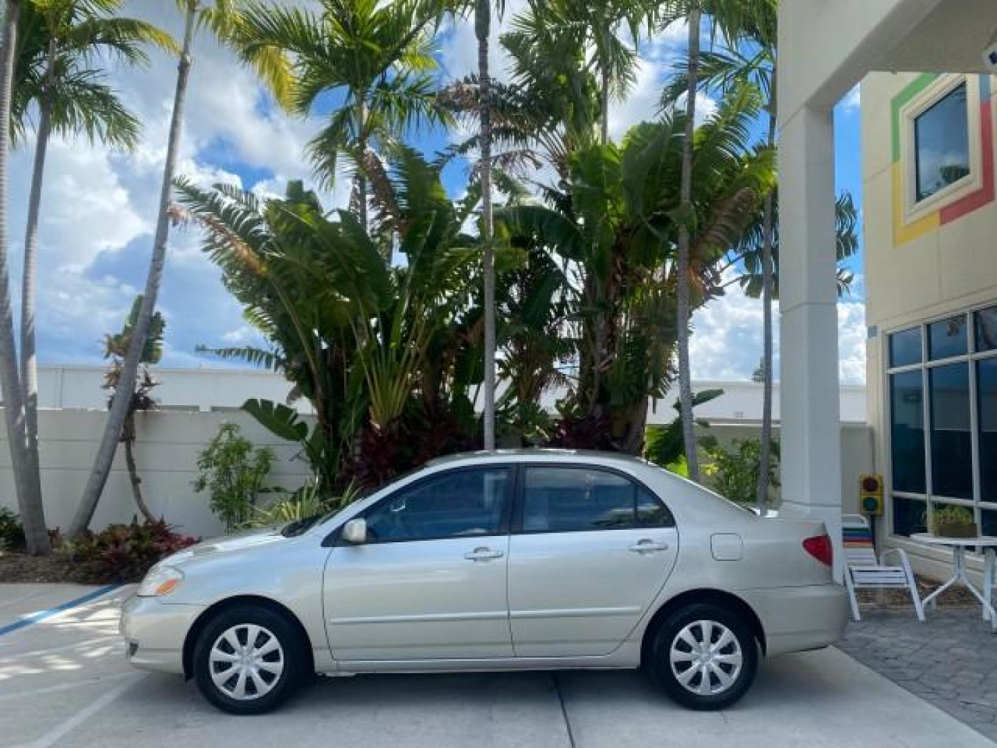 2004 Lunar Mist Metallic /Light Gray Toyota Corolla LE LOW MILES 47,436 (2T1BR38E04C) with an 1.8L DOHC EFI 16-Valve 4-Cyl Aluminum Engine engine, Automatic transmission, located at 4701 North Dixie Hwy, Pompano Beach, FL, 33064, (954) 422-2889, 26.240938, -80.123474 - OUR WEBPAGE FLORIDACARS1.COM HAS OVER 100 PHOTOS AND FREE CARFAX LINK 2004 TOYOTA COROLLA CE VIN: 2T1BR38E04C236689 2 T 1 B R 3 8 E 0 4 C 2 3 6 6 8 9 SEDAN 4 DR 1.8L I4 F DOHC 16V GASOLINE FRONT WHEEL DRIVE Features ABS Brakes Air Conditioning AM/FM Stereo Automatic Transmission CD Audio Cloth Seats - Photo#4