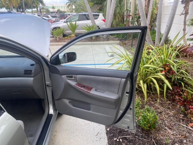 2004 Lunar Mist Metallic /Light Gray Toyota Corolla LE LOW MILES 47,436 (2T1BR38E04C) with an 1.8L DOHC EFI 16-Valve 4-Cyl Aluminum Engine engine, Automatic transmission, located at 4701 North Dixie Hwy, Pompano Beach, FL, 33064, (954) 422-2889, 26.240938, -80.123474 - OUR WEBPAGE FLORIDACARS1.COM HAS OVER 100 PHOTOS AND FREE CARFAX LINK 2004 TOYOTA COROLLA VIN: 2T1BR38E04C236689 2 T 1 B R 3 8 E 0 4 C 2 3 6 6 8 9 SEDAN 4 DR 1.8L I4 F DOHC 16V GASOLINE FRONT WHEEL DRIVE Features ABS Brakes Air Conditioning AM/FM Stereo Automatic Transmission CD Audio Cloth Seats Cr - Photo#11