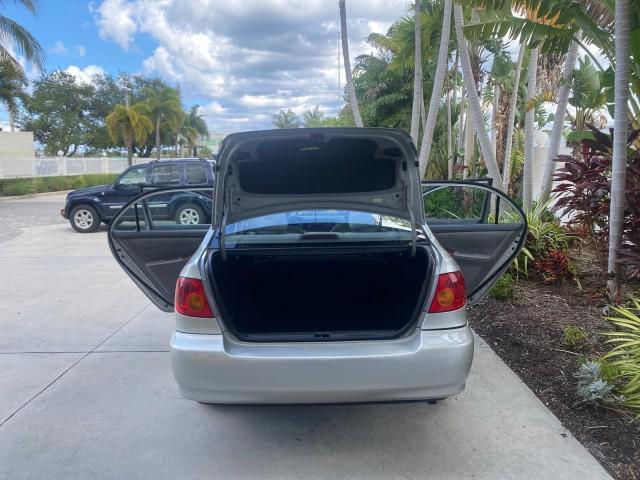 2004 Lunar Mist Metallic /Light Gray Toyota Corolla LE LOW MILES 47,436 (2T1BR38E04C) with an 1.8L DOHC EFI 16-Valve 4-Cyl Aluminum Engine engine, Automatic transmission, located at 4701 North Dixie Hwy, Pompano Beach, FL, 33064, (954) 422-2889, 26.240938, -80.123474 - OUR WEBPAGE FLORIDACARS1.COM HAS OVER 100 PHOTOS AND FREE CARFAX LINK 2004 TOYOTA COROLLA VIN: 2T1BR38E04C236689 2 T 1 B R 3 8 E 0 4 C 2 3 6 6 8 9 SEDAN 4 DR 1.8L I4 F DOHC 16V GASOLINE FRONT WHEEL DRIVE Features ABS Brakes Air Conditioning AM/FM Stereo Automatic Transmission CD Audio Cloth Seats Cr - Photo#15