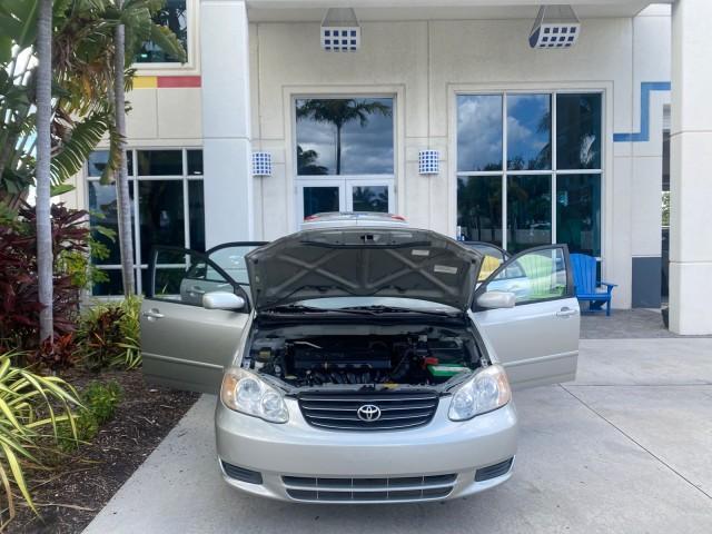 2004 Lunar Mist Metallic /Light Gray Toyota Corolla LE LOW MILES 47,436 (2T1BR38E04C) with an 1.8L DOHC EFI 16-Valve 4-Cyl Aluminum Engine engine, Automatic transmission, located at 4701 North Dixie Hwy, Pompano Beach, FL, 33064, (954) 422-2889, 26.240938, -80.123474 - OUR WEBPAGE FLORIDACARS1.COM HAS OVER 100 PHOTOS AND FREE CARFAX LINK 2004 TOYOTA COROLLA VIN: 2T1BR38E04C236689 2 T 1 B R 3 8 E 0 4 C 2 3 6 6 8 9 SEDAN 4 DR 1.8L I4 F DOHC 16V GASOLINE FRONT WHEEL DRIVE Features ABS Brakes Air Conditioning AM/FM Stereo Automatic Transmission CD Audio Cloth Seats Cr - Photo#16