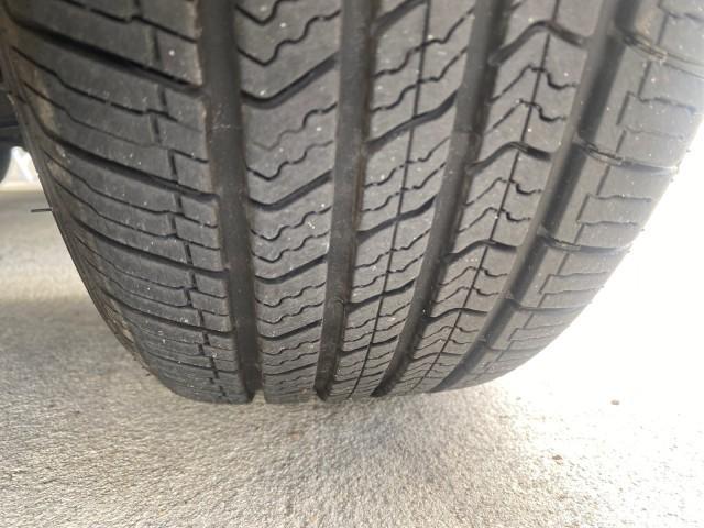 2004 Lunar Mist Metallic /Light Gray Toyota Corolla LE LOW MILES 47,436 (2T1BR38E04C) with an 1.8L DOHC EFI 16-Valve 4-Cyl Aluminum Engine engine, Automatic transmission, located at 4701 North Dixie Hwy, Pompano Beach, FL, 33064, (954) 422-2889, 26.240938, -80.123474 - OUR WEBPAGE FLORIDACARS1.COM HAS OVER 100 PHOTOS AND FREE CARFAX LINK 2004 TOYOTA COROLLA VIN: 2T1BR38E04C236689 2 T 1 B R 3 8 E 0 4 C 2 3 6 6 8 9 SEDAN 4 DR 1.8L I4 F DOHC 16V GASOLINE FRONT WHEEL DRIVE Features ABS Brakes Air Conditioning AM/FM Stereo Automatic Transmission CD Audio Cloth Seats Cr - Photo#20