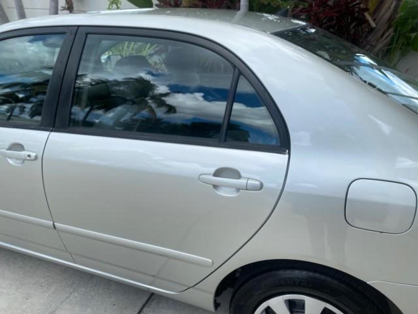 2004 Lunar Mist Metallic /Light Gray Toyota Corolla LE LOW MILES 47,436 (2T1BR38E04C) with an 1.8L DOHC EFI 16-Valve 4-Cyl Aluminum Engine engine, Automatic transmission, located at 4701 North Dixie Hwy, Pompano Beach, FL, 33064, (954) 422-2889, 26.240938, -80.123474 - OUR WEBPAGE FLORIDACARS1.COM HAS OVER 100 PHOTOS AND FREE CARFAX LINK 2004 TOYOTA COROLLA CE VIN: 2T1BR38E04C236689 2 T 1 B R 3 8 E 0 4 C 2 3 6 6 8 9 SEDAN 4 DR 1.8L I4 F DOHC 16V GASOLINE FRONT WHEEL DRIVE Features ABS Brakes Air Conditioning AM/FM Stereo Automatic Transmission CD Audio Cloth Seats - Photo#47