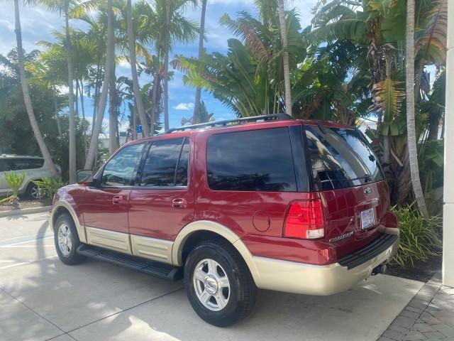 2006 Redfire Metallic /Medium Parchment Ford Expedition Eddie Bauer 1 OWNER FL (1FMPU17556L) with an 5.4L SOHC SEFI 24-Valve V8 Engine engine, Automatic transmission, located at 4701 North Dixie Hwy, Pompano Beach, FL, 33064, (954) 422-2889, 26.240938, -80.123474 - OUR WEBPAGE FLORIDACARS1.COM HAS OVER 100 PHOTOS AND FREE CARFAX LINK 2006 FORD EXPEDITION EDDIE BAUER VIN: 1FMPU17556LA63057 1 F M P U 1 7 5 5 6 L A 6 3 0 5 7 4 DOOR WAGON/SPORT UTILITY 5.4L V8 F SOHC GASOLINE REAR WHEEL DRIVE Top Features Alloy Wheels Leather Seats Memory Seat(s) Power Folding Thi - Photo#5