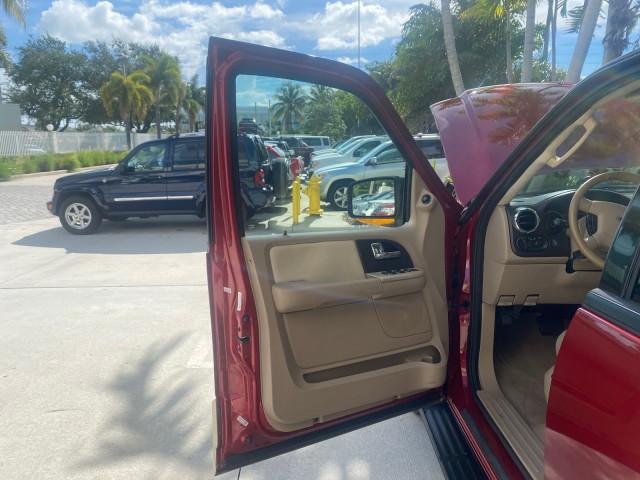 2006 Redfire Metallic /Medium Parchment Ford Expedition Eddie Bauer 1 OWNER FL (1FMPU17556L) with an 5.4L SOHC SEFI 24-Valve V8 Engine engine, Automatic transmission, located at 4701 North Dixie Hwy, Pompano Beach, FL, 33064, (954) 422-2889, 26.240938, -80.123474 - OUR WEBPAGE FLORIDACARS1.COM HAS OVER 100 PHOTOS AND FREE CARFAX LINK 2006 FORD EXPEDITION EDDIE BAUER VIN: 1FMPU17556LA63057 1 F M P U 1 7 5 5 6 L A 6 3 0 5 7 4 DOOR WAGON/SPORT UTILITY 5.4L V8 F SOHC GASOLINE REAR WHEEL DRIVE Top Features Alloy Wheels Leather Seats Memory Seat(s) Power Folding Thi - Photo#9