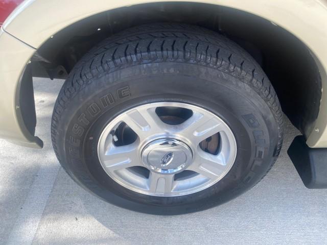 2006 Redfire Metallic /Medium Parchment Ford Expedition Eddie Bauer 1 OWNER FL (1FMPU17556L) with an 5.4L SOHC SEFI 24-Valve V8 Engine engine, Automatic transmission, located at 4701 North Dixie Hwy, Pompano Beach, FL, 33064, (954) 422-2889, 26.240938, -80.123474 - OUR WEBPAGE FLORIDACARS1.COM HAS OVER 100 PHOTOS AND FREE CARFAX LINK 2006 FORD EXPEDITION EDDIE BAUER VIN: 1FMPU17556LA63057 1 F M P U 1 7 5 5 6 L A 6 3 0 5 7 4 DOOR WAGON/SPORT UTILITY 5.4L V8 F SOHC GASOLINE REAR WHEEL DRIVE Top Features Alloy Wheels Leather Seats Memory Seat(s) Power Folding Thi - Photo#19