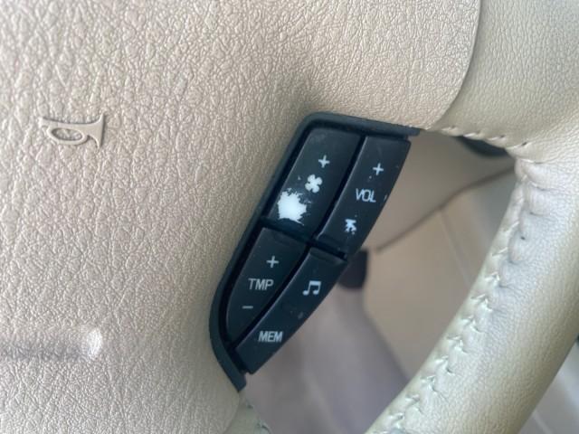 2006 Redfire Metallic /Medium Parchment Ford Expedition Eddie Bauer 1 OWNER FL (1FMPU17556L) with an 5.4L SOHC SEFI 24-Valve V8 Engine engine, Automatic transmission, located at 4701 North Dixie Hwy, Pompano Beach, FL, 33064, (954) 422-2889, 26.240938, -80.123474 - OUR WEBPAGE FLORIDACARS1.COM HAS OVER 100 PHOTOS AND FREE CARFAX LINK 2006 FORD EXPEDITION EDDIE BAUER VIN: 1FMPU17556LA63057 1 F M P U 1 7 5 5 6 L A 6 3 0 5 7 4 DOOR WAGON/SPORT UTILITY 5.4L V8 F SOHC GASOLINE REAR WHEEL DRIVE Top Features Alloy Wheels Leather Seats Memory Seat(s) Power Folding Thi - Photo#39