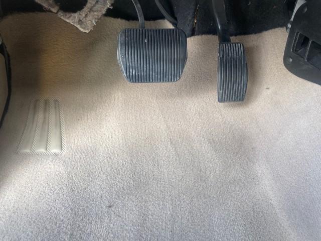 2006 Redfire Metallic /Medium Parchment Ford Expedition Eddie Bauer 1 OWNER FL (1FMPU17556L) with an 5.4L SOHC SEFI 24-Valve V8 Engine engine, Automatic transmission, located at 4701 North Dixie Hwy, Pompano Beach, FL, 33064, (954) 422-2889, 26.240938, -80.123474 - OUR WEBPAGE FLORIDACARS1.COM HAS OVER 100 PHOTOS AND FREE CARFAX LINK 2006 FORD EXPEDITION EDDIE BAUER VIN: 1FMPU17556LA63057 1 F M P U 1 7 5 5 6 L A 6 3 0 5 7 4 DOOR WAGON/SPORT UTILITY 5.4L V8 F SOHC GASOLINE REAR WHEEL DRIVE Top Features Alloy Wheels Leather Seats Memory Seat(s) Power Folding Thi - Photo#43