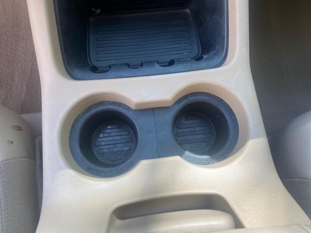 2006 Redfire Metallic /Medium Parchment Ford Expedition Eddie Bauer 1 OWNER FL (1FMPU17556L) with an 5.4L SOHC SEFI 24-Valve V8 Engine engine, Automatic transmission, located at 4701 North Dixie Hwy, Pompano Beach, FL, 33064, (954) 422-2889, 26.240938, -80.123474 - OUR WEBPAGE FLORIDACARS1.COM HAS OVER 100 PHOTOS AND FREE CARFAX LINK 2006 FORD EXPEDITION EDDIE BAUER VIN: 1FMPU17556LA63057 1 F M P U 1 7 5 5 6 L A 6 3 0 5 7 4 DOOR WAGON/SPORT UTILITY 5.4L V8 F SOHC GASOLINE REAR WHEEL DRIVE Top Features Alloy Wheels Leather Seats Memory Seat(s) Power Folding Thi - Photo#48