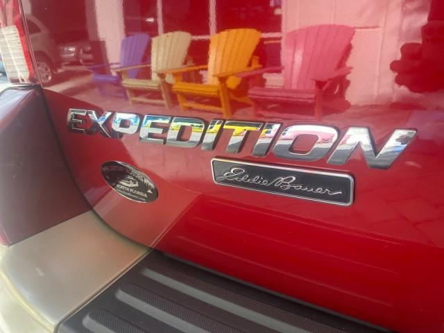 2006 Redfire Metallic /Medium Parchment Ford Expedition Eddie Bauer 1 OWNER FL (1FMPU17556L) with an 5.4L SOHC SEFI 24-Valve V8 Engine engine, Automatic transmission, located at 4701 North Dixie Hwy, Pompano Beach, FL, 33064, (954) 422-2889, 26.240938, -80.123474 - OUR WEBPAGE FLORIDACARS1.COM HAS OVER 100 PHOTOS AND FREE CARFAX LINK 2006 FORD EXPEDITION EDDIE BAUER VIN: 1FMPU17556LA63057 1 F M P U 1 7 5 5 6 L A 6 3 0 5 7 4 DOOR WAGON/SPORT UTILITY 5.4L V8 F SOHC GASOLINE REAR WHEEL DRIVE Top Features Alloy Wheels Leather Seats Memory Seat(s) Power Folding Thi - Photo#78